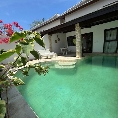 Cantika Villa Гили Траванган Экстерьер фото
