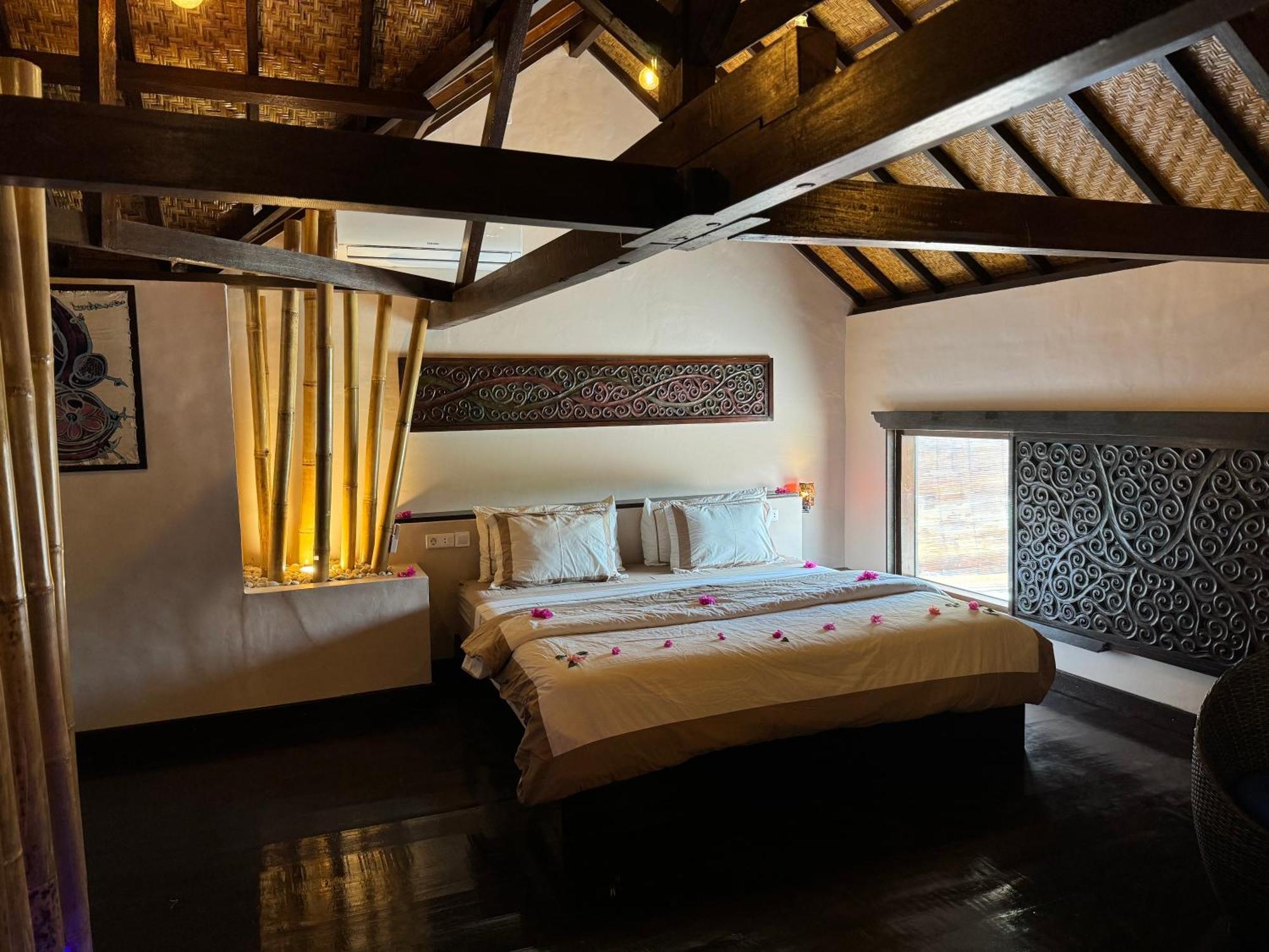 Cantika Villa Гили Траванган Экстерьер фото