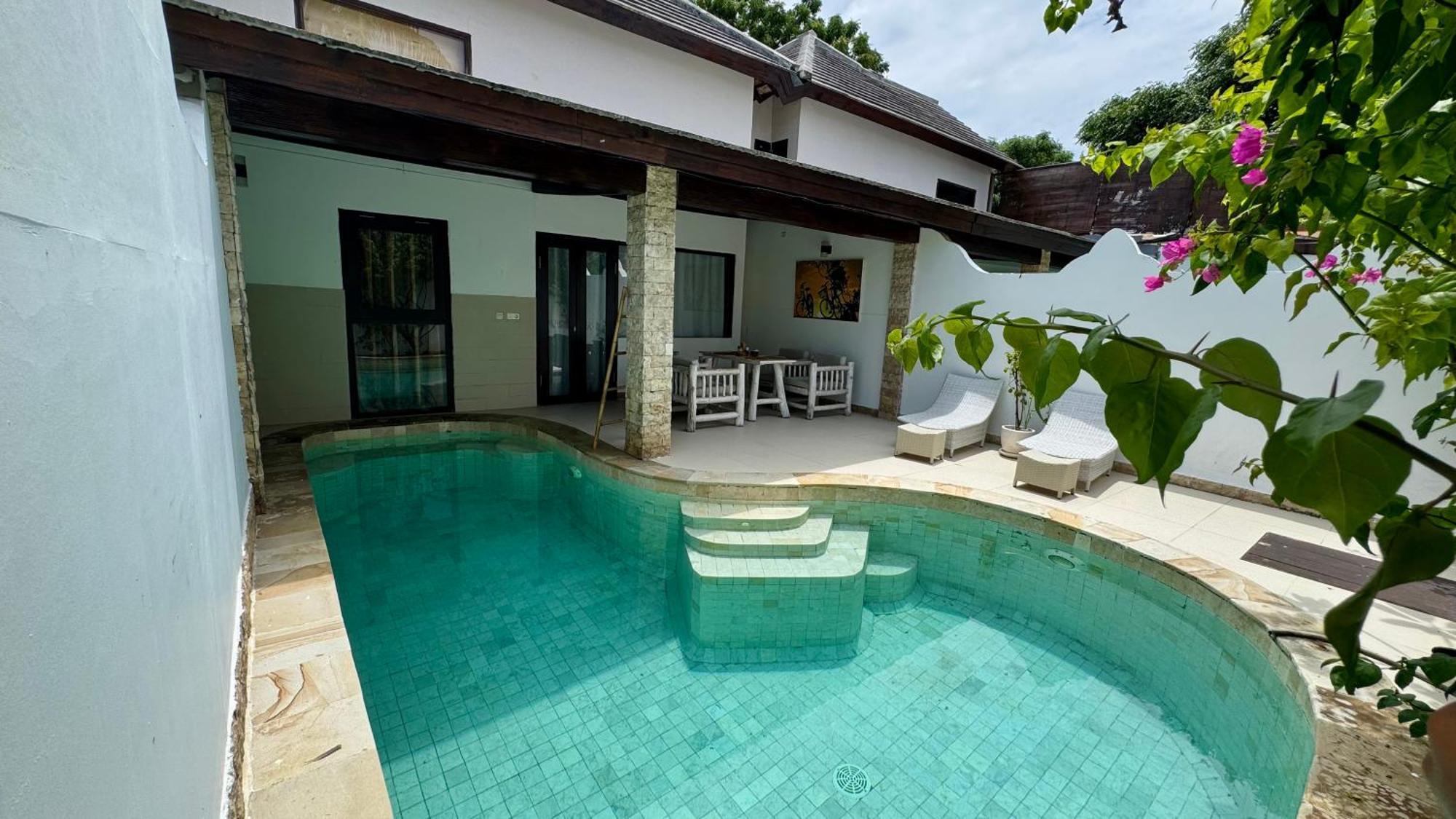 Cantika Villa Гили Траванган Экстерьер фото